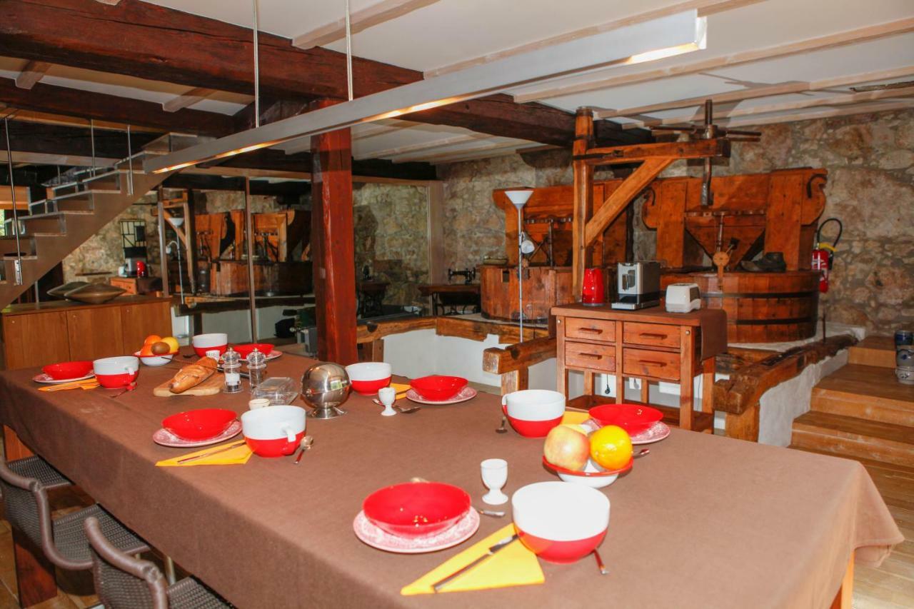 לינה וארוחת בוקר Puivert Moulin D'Entre Les Roches מראה חיצוני תמונה